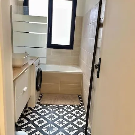 Apartment Magnifique Sur Marne Entre Paris Et Disneyland