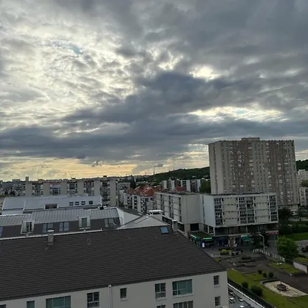 Magnifique Sur Marne Entre Paris Et Disneyland
